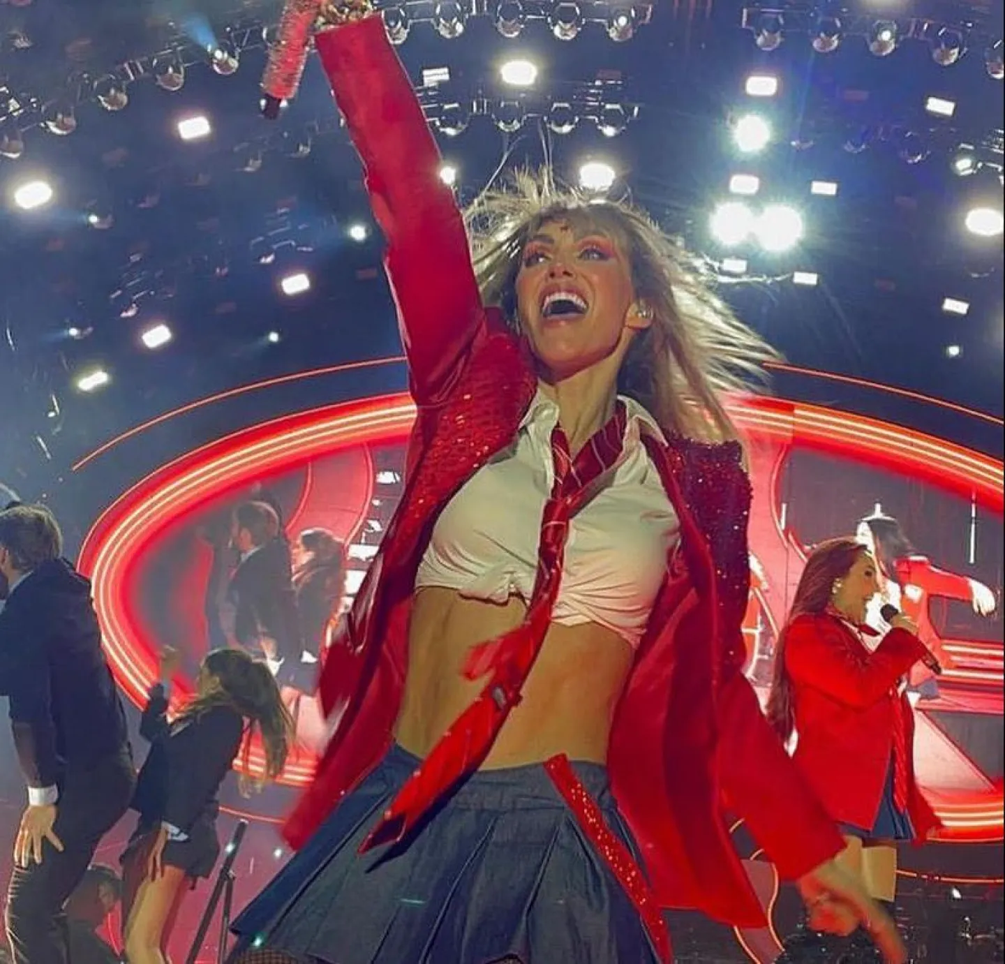 Anahi RBD fot Instagram